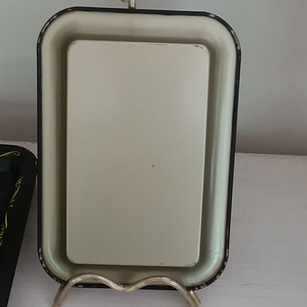 Eight vintage handpainted toleware trays - Picture 5 of 8